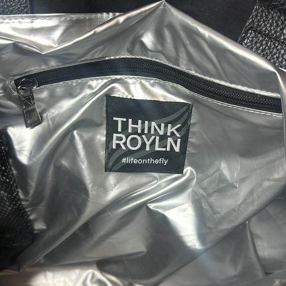 THINK ROYLN THE PARISIAN - BLACK - Picture 7 of 10